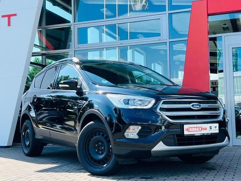 Schwarz Gebraucht 2018 Ford Kuga Cool & Connect SUV | 9.900 € (Superpreis) - Bild 1/4