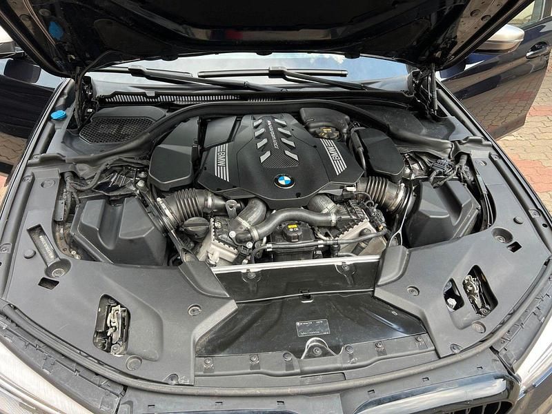 Gebraucht BMW M550 M Sport 530 PS (389 kW) 2020 Schwarz Limousine