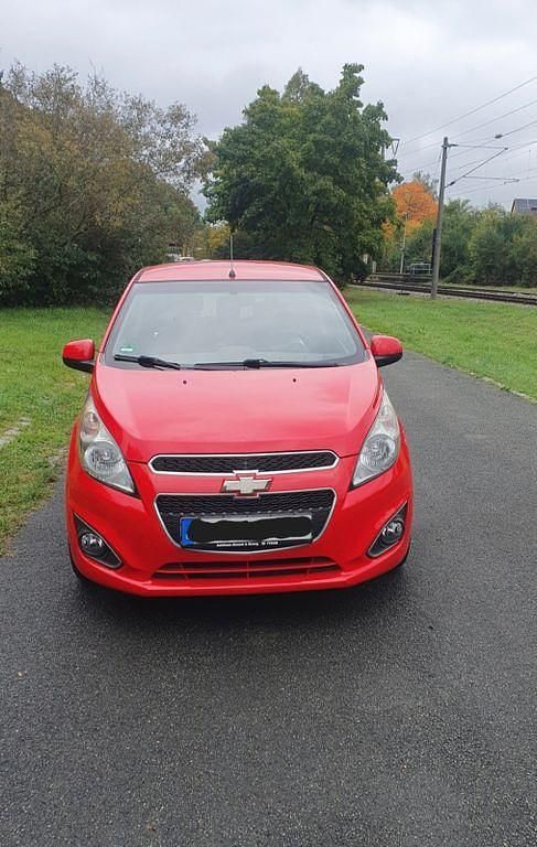 Rot Gebraucht 2013 Chevrolet Spark LS Kleinwagen | 3.200 € (Fairer Preis) - Bild 1/4