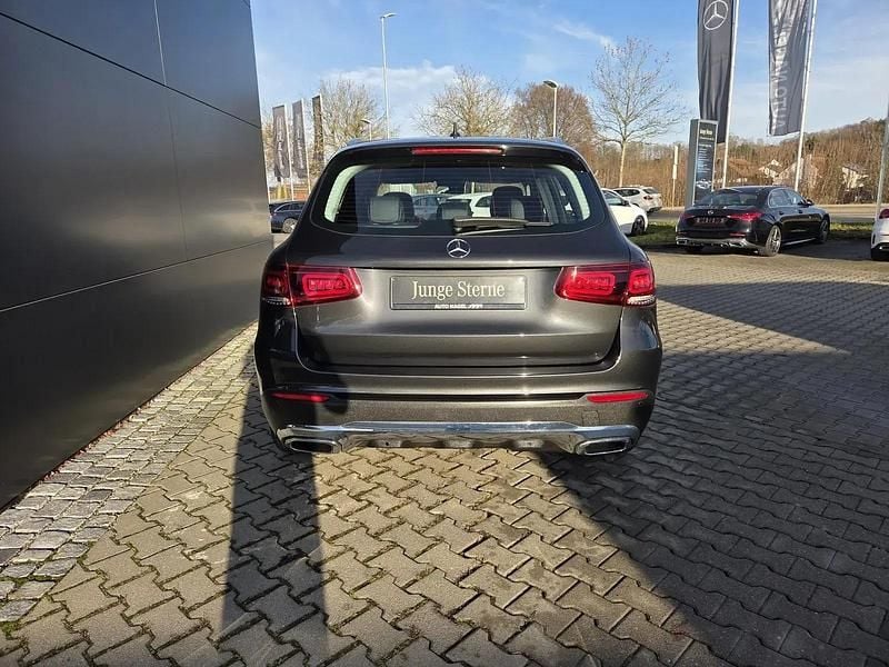 Gebraucht Mercedes GLC220 194 PS (142 kW) 2022 Andere SUV