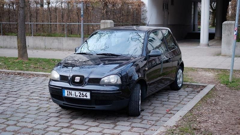 Gebraucht Seat Arosa Stella 50 PS (36 kW) 2003 Schwarz Kleinwagen