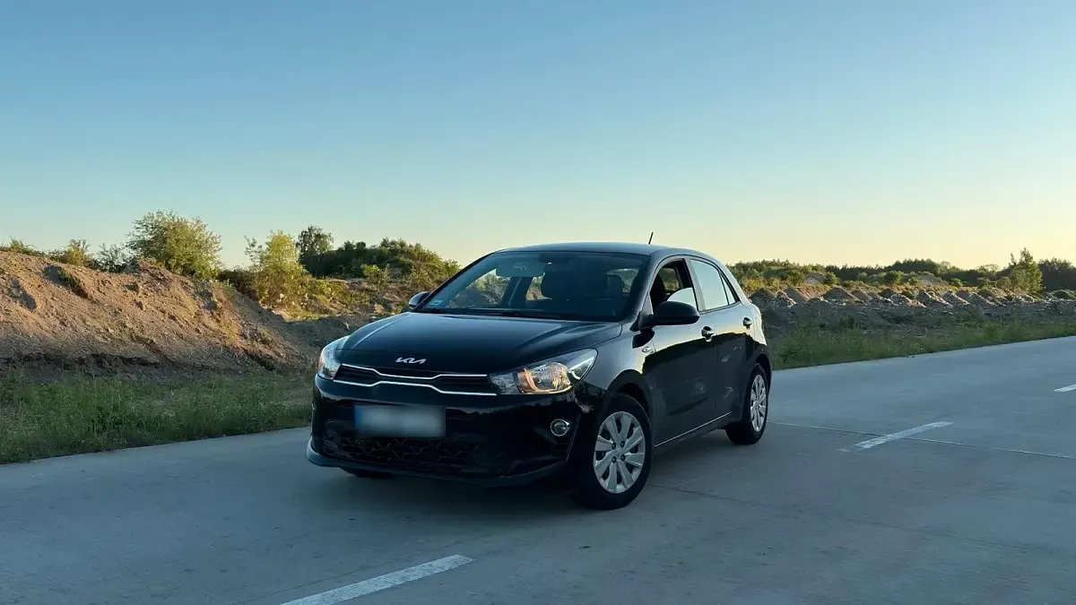 Gebraucht Kia Rio 84 PS (61 kW) 2021 Schwarz Kleinwagen