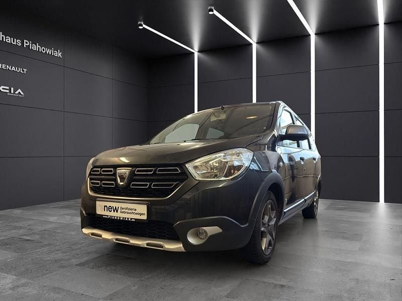 Gebraucht Dacia Lodgy Stepway 109 PS (80 kW) 2018 Grau Van / Kleinbus