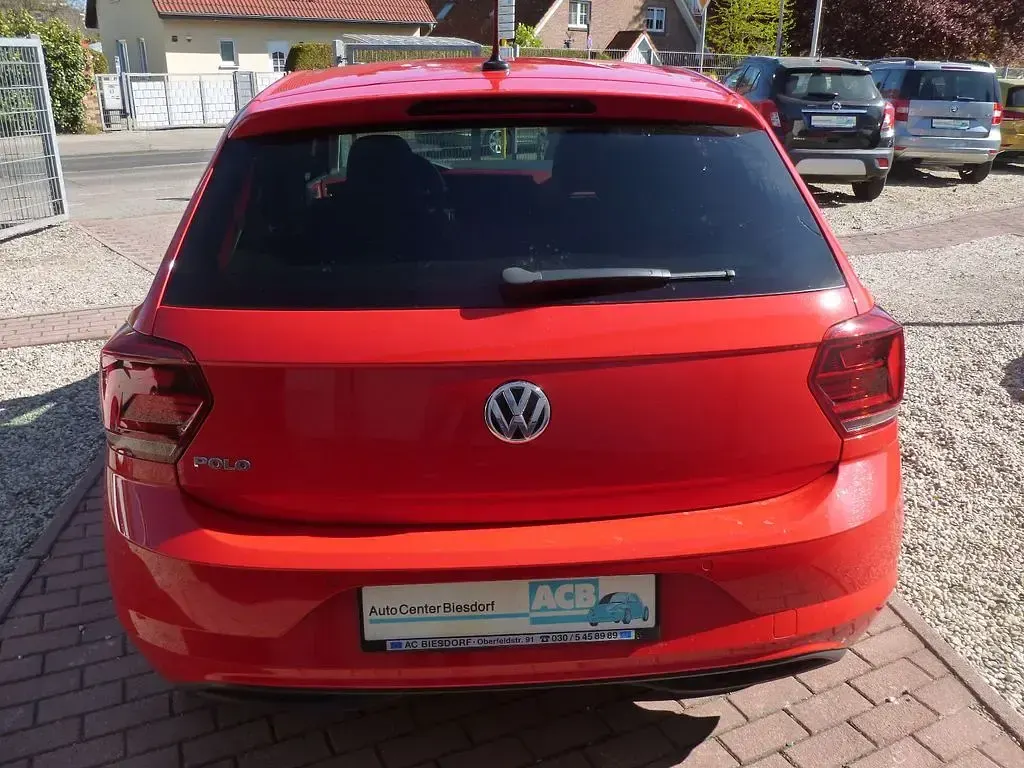 Gebraucht VW Polo Sound 95 PS (69 kW) 2018 Rot Kleinwagen