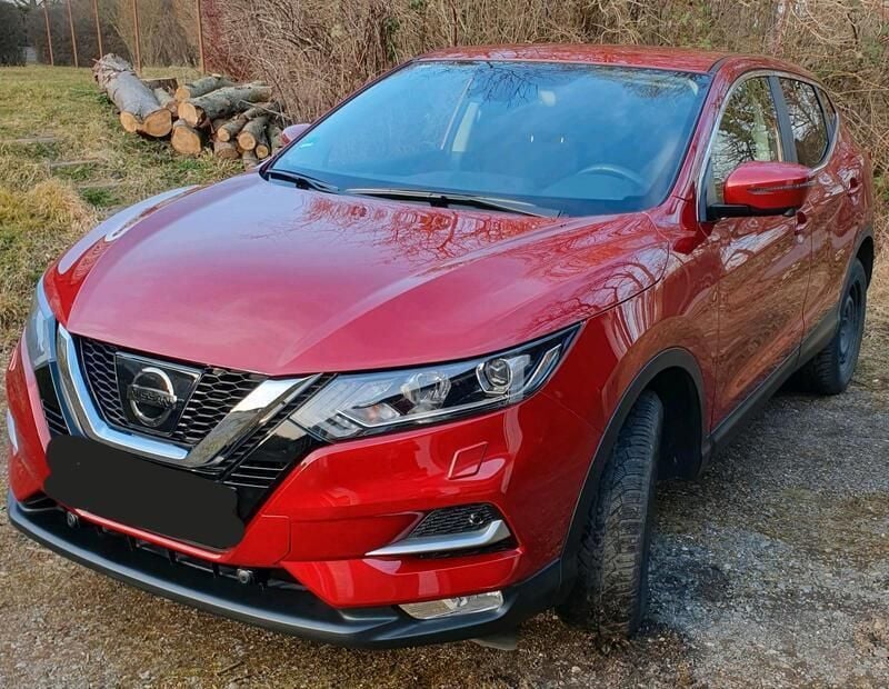 Rot Gebraucht 2018 Nissan Qashqai N-Connecta SUV | 13.999 € (Guter Preis) - Bild 1/4
