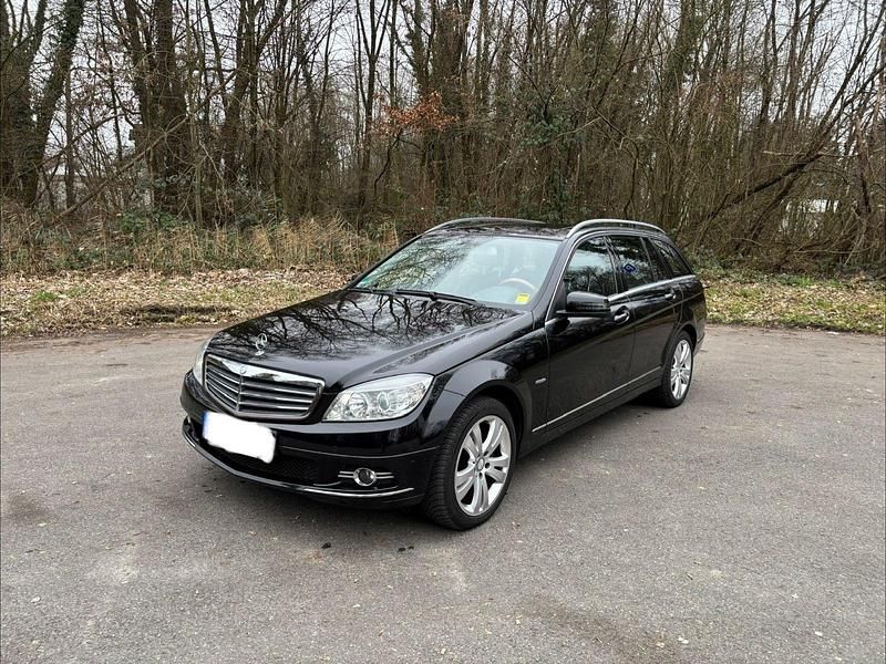 Gebraucht Mercedes C250 Avantgarde 204 PS (150 kW) 2010 Schwarz Kombi
