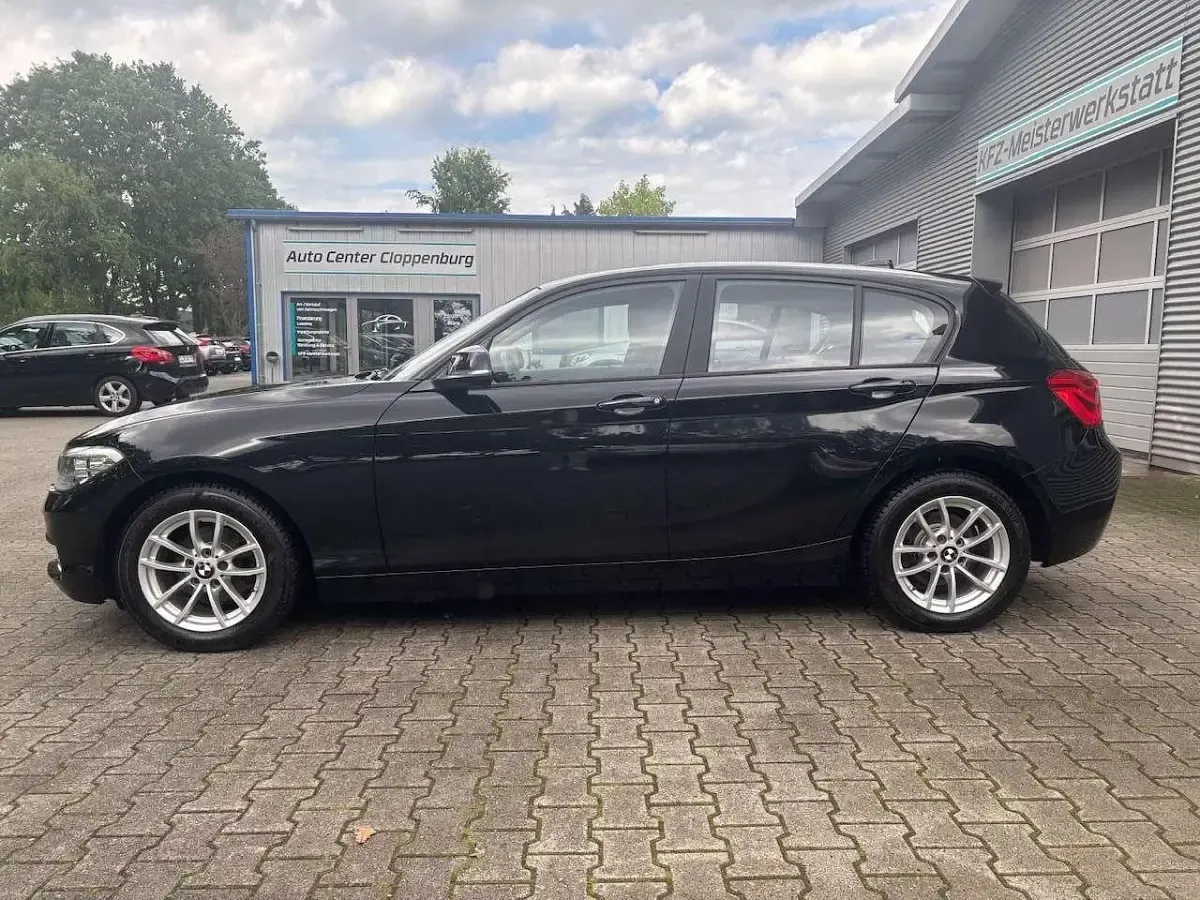 Gebraucht BMW 116 Advantage 109 PS (80 kW) 2017 Schwarz Kleinwagen