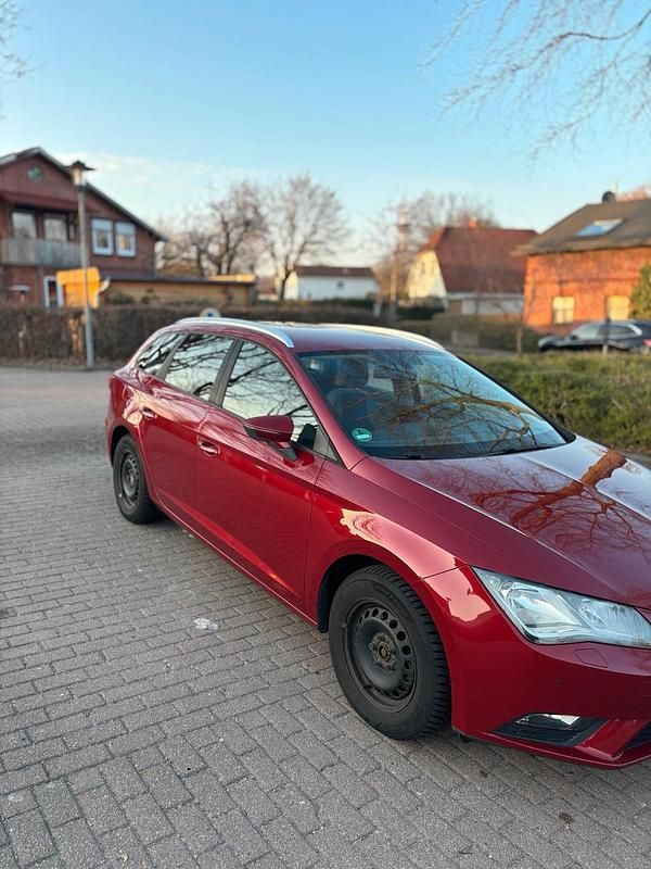 Gebraucht Seat Leon ST 105 PS (77 kW) 2014 Rot Kombi