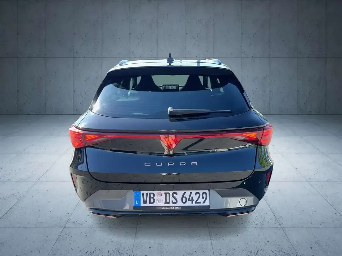Gebraucht Cupra Leon VZ 272 PS (200 kW) 2026 Mitternachtsschwarz Kombi