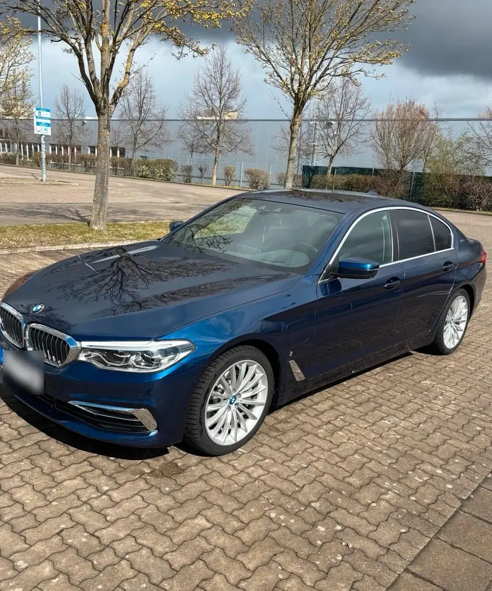 Gebraucht BMW 530e iPerformance 256 PS (188 kW) 2018 Blau Limousine