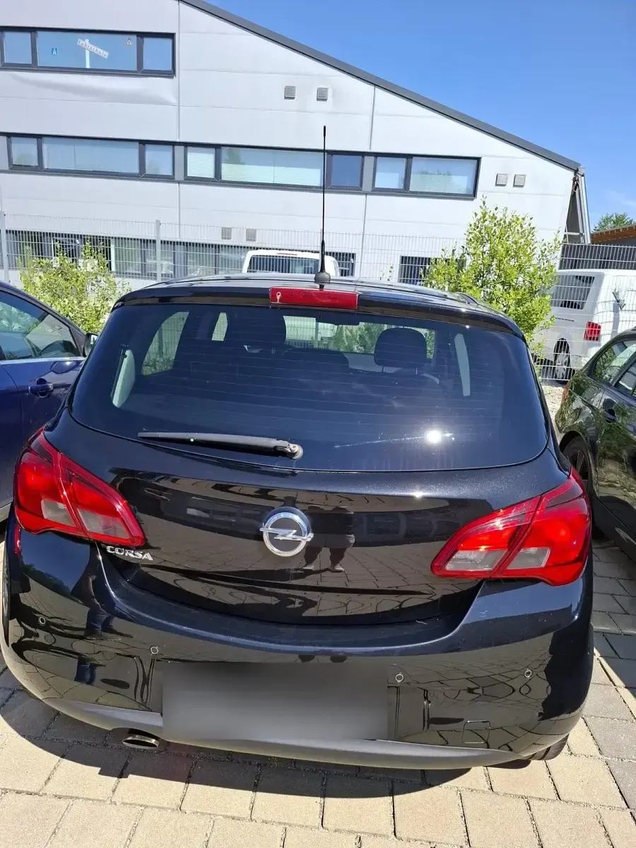 Gebraucht Opel Corsa 90 PS (66 kW) 2019 Schwarz Kleinwagen