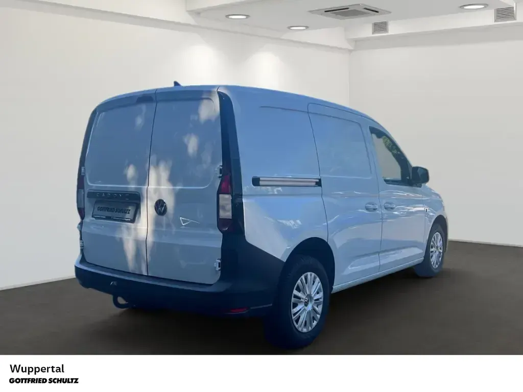 Gebraucht VW Caddy 102 PS (75 kW) 2023 Weiss Van / Kleinbus