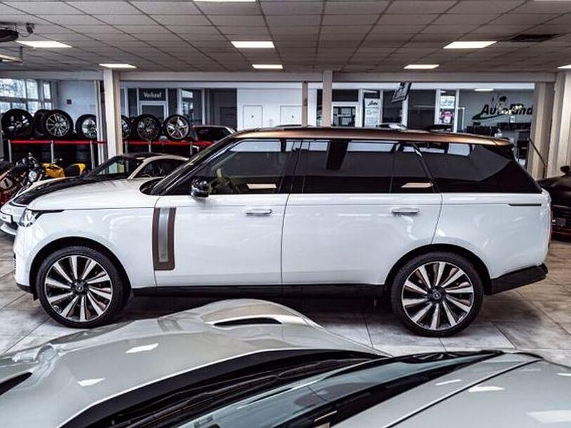 Gebraucht Land Rover Range Rover 615 PS (452 kW) 2025 Icy white specialeffekt SUV