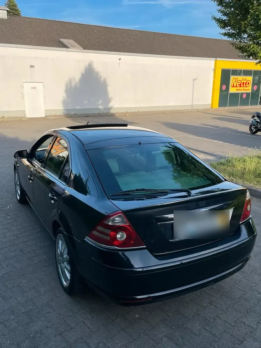 Gebraucht Ford Mondeo 204 PS (150 kW) 2005 Schwarz Limousine