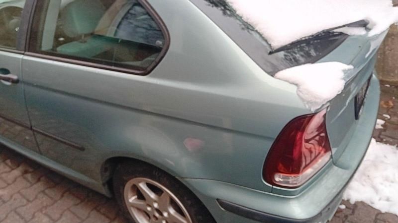 Grün Gebraucht 2003 BMW 316 Coupé | 850 € (Superpreis) - Bild 1/2