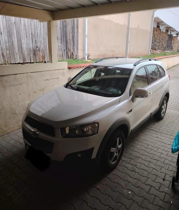 Weiß Gebraucht 2014 Chevrolet Captiva SUV | 5.000 € (Fairer Preis) - Bild 1/3