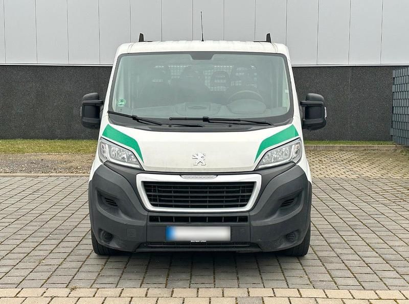 Gebraucht Peugeot Boxer 131 PS (96 kW) 2018 Weiß Van