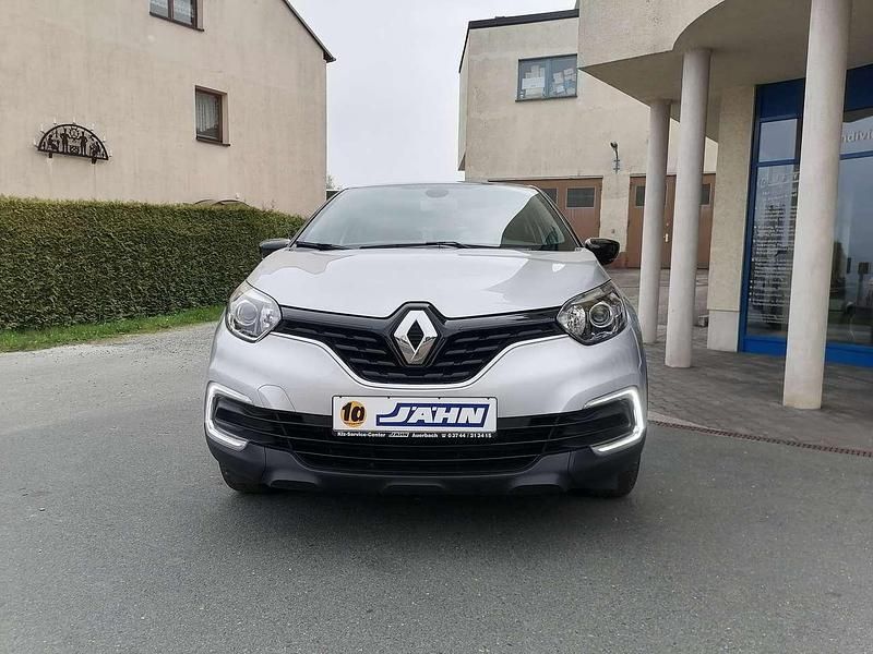 Gebraucht Renault Captur LIMITED 90 PS (66 kW) 2019 Silber SUV