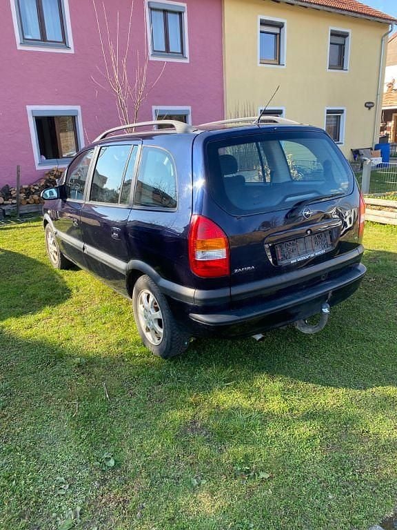 Gebraucht Opel Zafira Elegance 125 PS (91 kW) 2003 Blau Van / Kleinbus