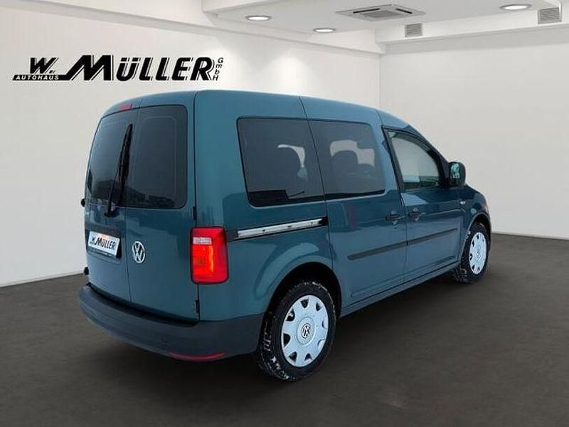 Gebraucht VW Caddy 150 PS (110 kW) 2019 Bambusgarden green Van / Kleinbus