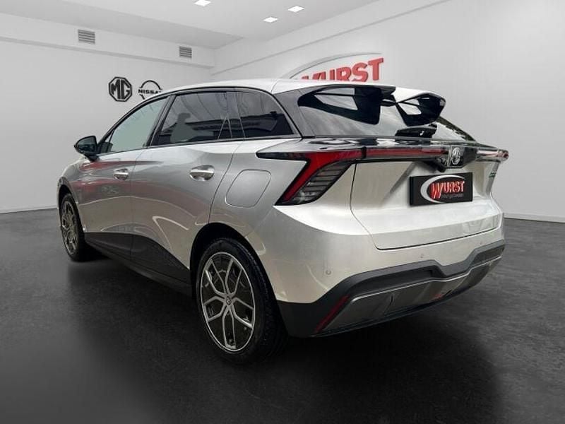 Gebraucht MG MG4 EV Luxury 150 kW (204 PS) 2025 Silber Kleinwagen