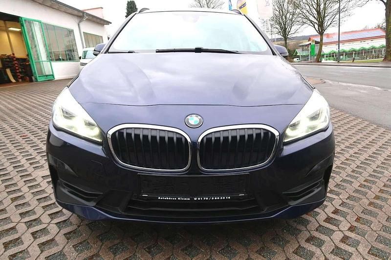 Gebraucht BMW 218 150 PS (110 kW) 2019 Imperialpearleffect Van / Kleinbus