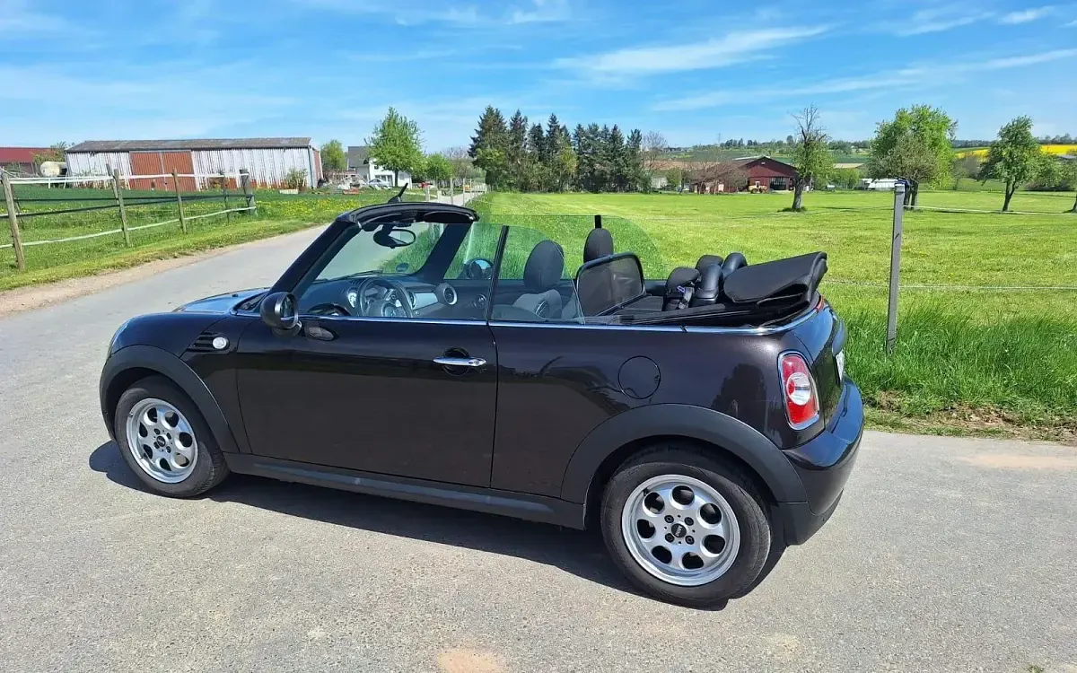 Używany Mini ONE 98 KM (72 kW) 2014 Brązowy Hatchback