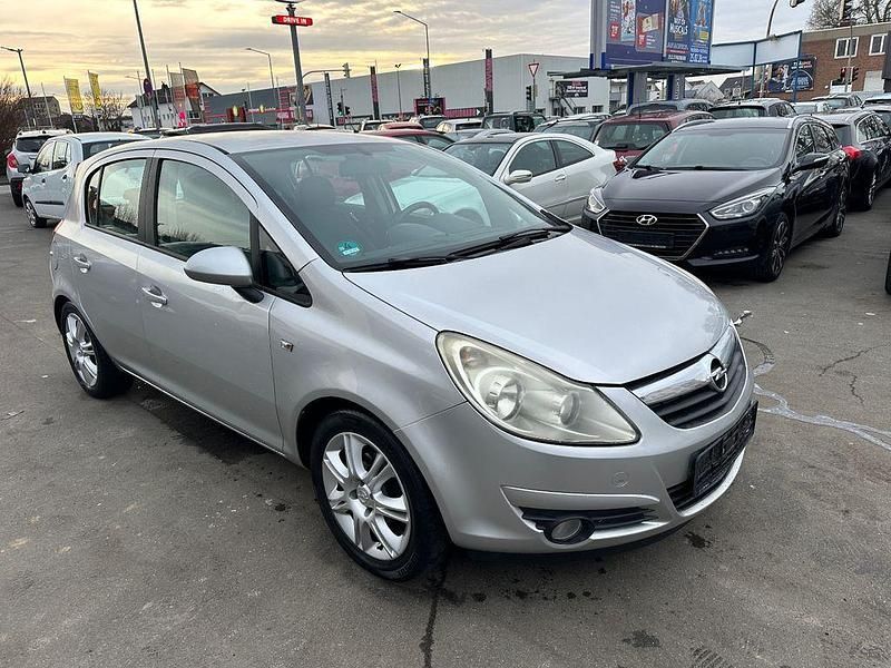 Gebraucht Opel Corsa Innovation 90 PS (66 kW) 2009 Silber Kleinwagen