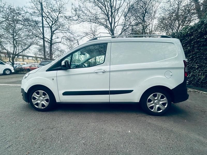 Gebraucht Ford Transit 75 PS (55 kW) 2016 Weiß Van / Kleinbus