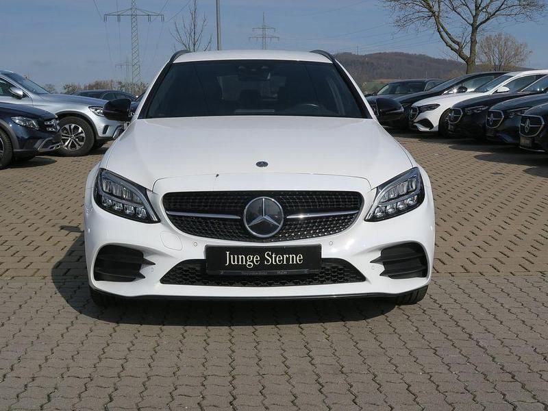 Gebraucht Mercedes C300e AMG line 320 PS (235 kW) 2020 Weiß Limousine