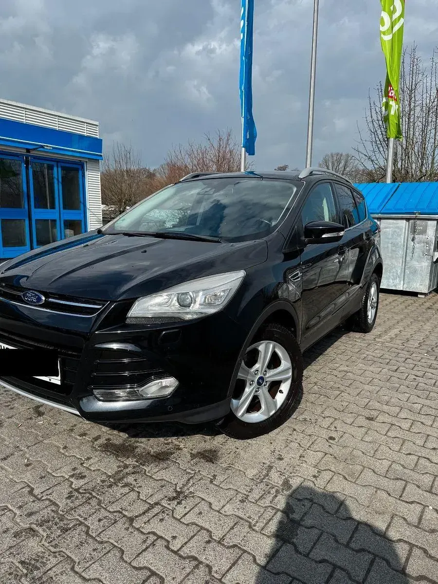 Używany Ford Kuga Titanium 182 KM (133 kW) 2013 Czarny SUV