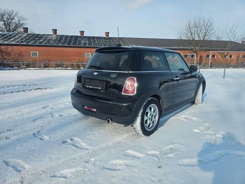 Gebraucht Mini One D 90 PS (66 kW) 2011 Schwarz Kleinwagen