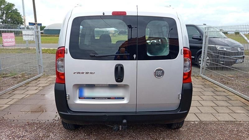 Gebraucht Fiat Fiorino 75 PS (55 kW) 2008 Silber Van / Kleinbus