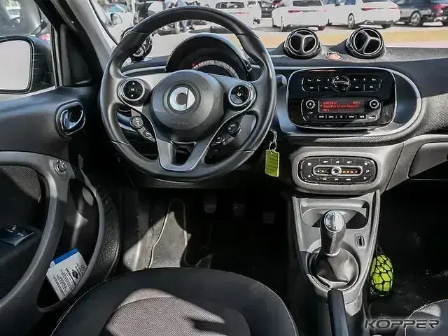 Usata Smart ForFour 71 CV (52 kW) 2019 Nero Utilitaria