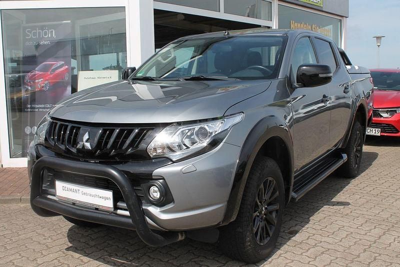 Platinumgrau Gebraucht 2018 Mitsubishi L200 Edition Abholung | 26.950 € (Guter Preis) - Bild 1/4
