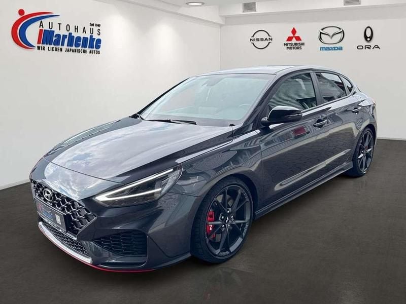 Dark knight Gebraucht 2023 Hyundai i30 N Performance Coupé | 31.990 € (Fairer Preis) - Bild 1/4