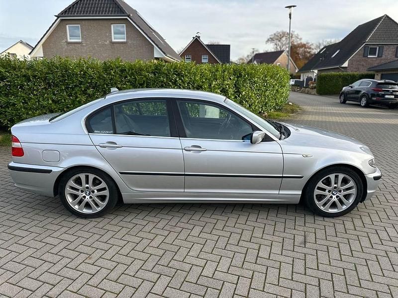 Gebraucht BMW 330 Sport Line 231 PS (169 kW) 2003 Silber Limousine