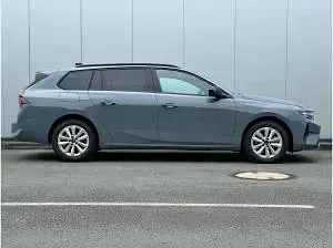 Neu Opel Astra Edition 131 PS (96 kW) 2025 Schwarz Kombi