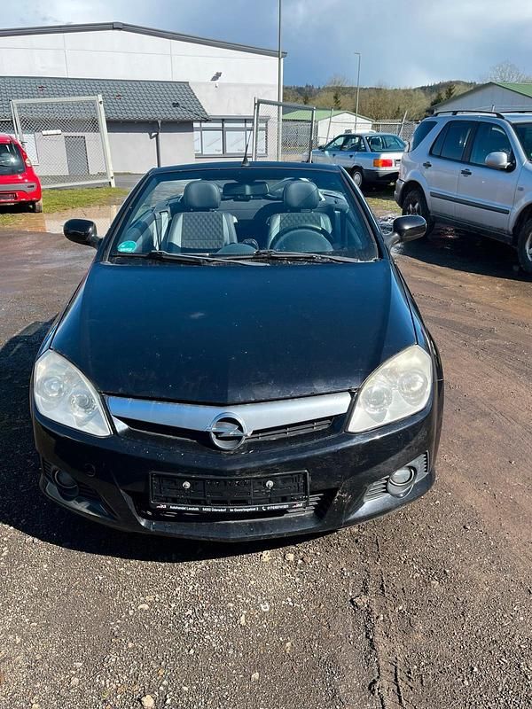 Gebraucht Opel Tigra 90 PS (66 kW) 2007 Schwarz Cabrio