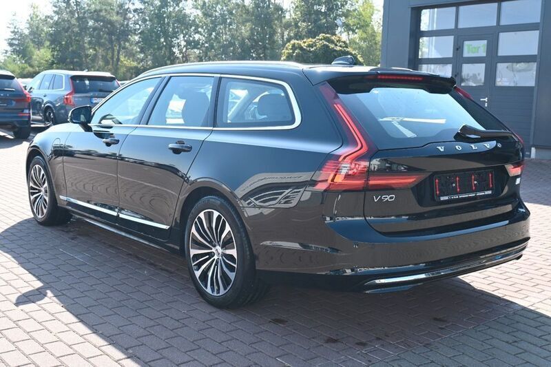 Gebraucht Volvo V90 Core 349 PS (256 kW) 2022 Black stone Kombi