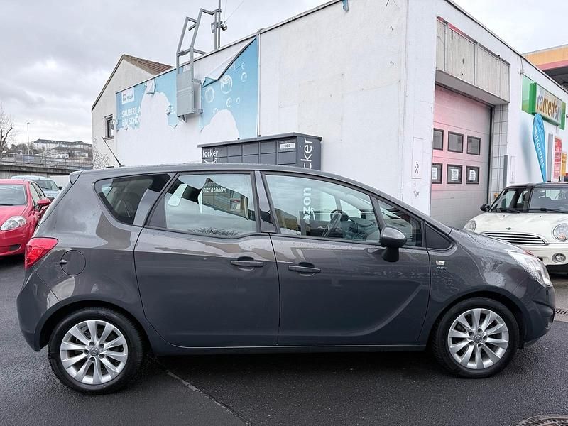 Gebraucht Opel Meriva Active 120 PS (88 kW) 2013 Grau Van / Kleinbus