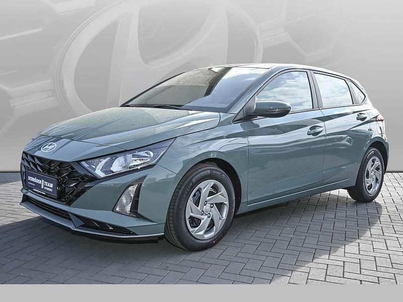 Grün Neu 2025 Hyundai i20 Select Limousine | 18.990 € (Superpreis) - Bild 1/4