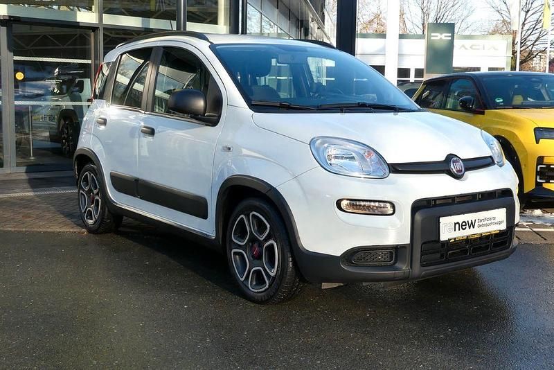 Gebraucht Fiat Panda City Life 69 PS (50 kW) 2022 Weiß Limousine