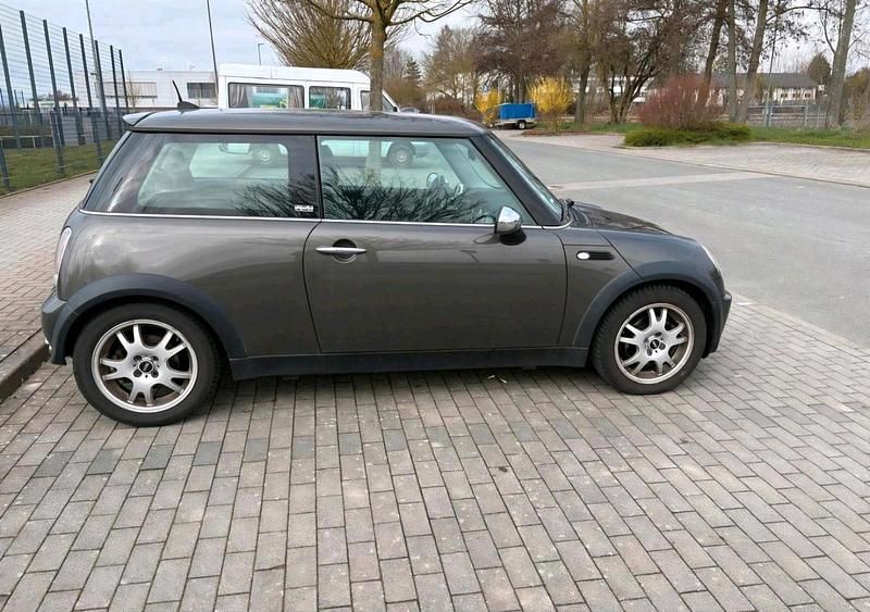 Gebraucht Mini Cooper 90 PS (66 kW) 2006 Braun Kleinwagen