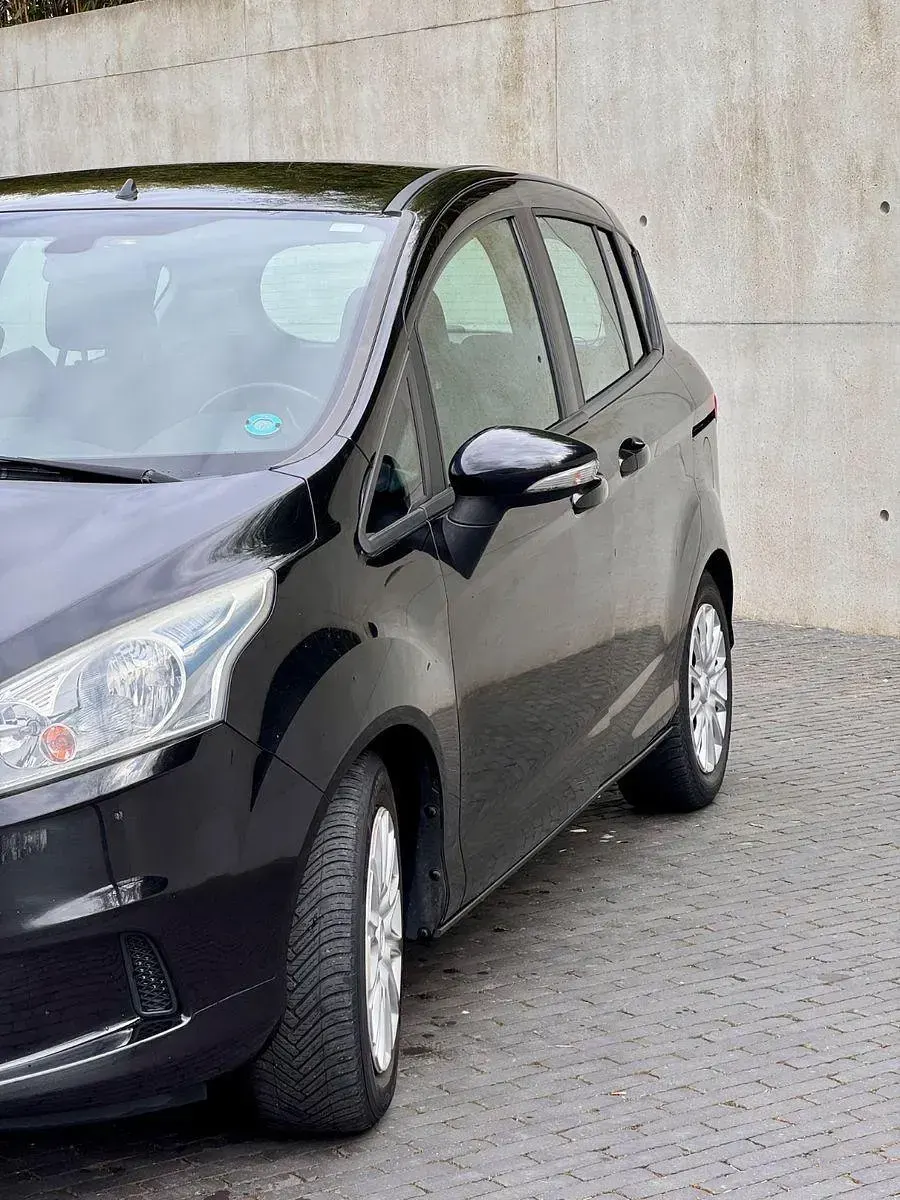 Gebraucht Ford B-MAX Trend 101 PS (74 kW) 2013 Schwarz Van / Kleinbus