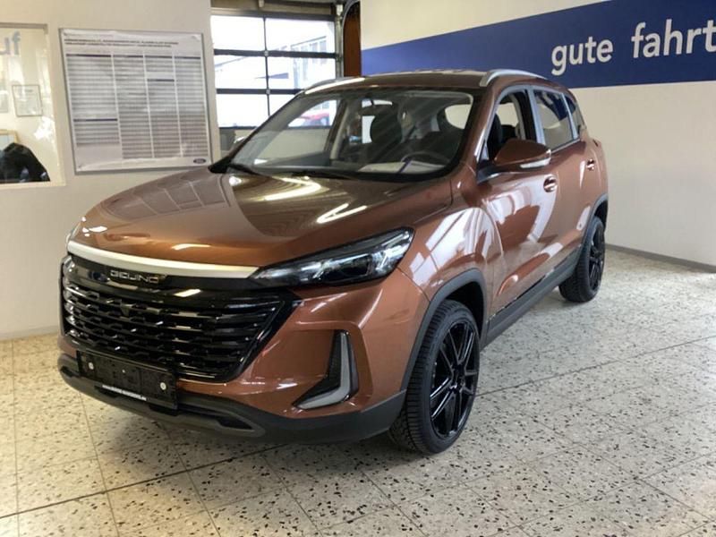 Gebraucht Baic X35 116 PS (85 kW) 2025 Braun SUV