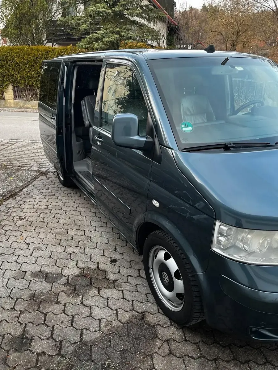 Gebraucht VW Multivan 235 PS (172 kW) 2004 Grau Van / Kleinbus
