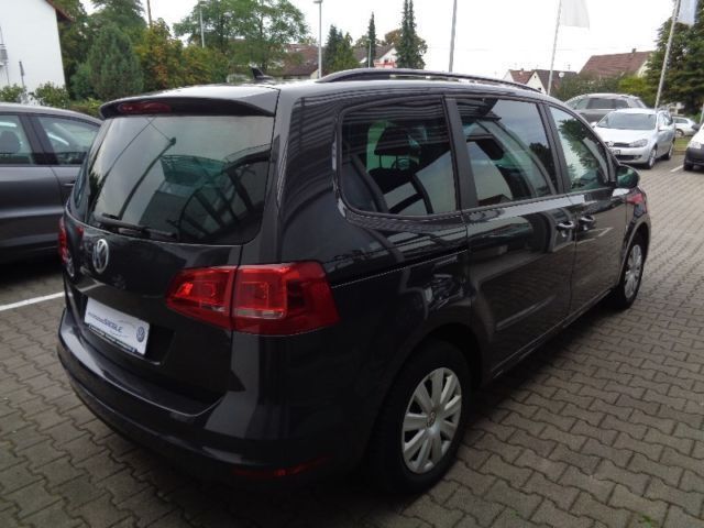 Gebraucht VW Sharan Business 140 PS (102 kW) 2013 Grau Van / Kleinbus