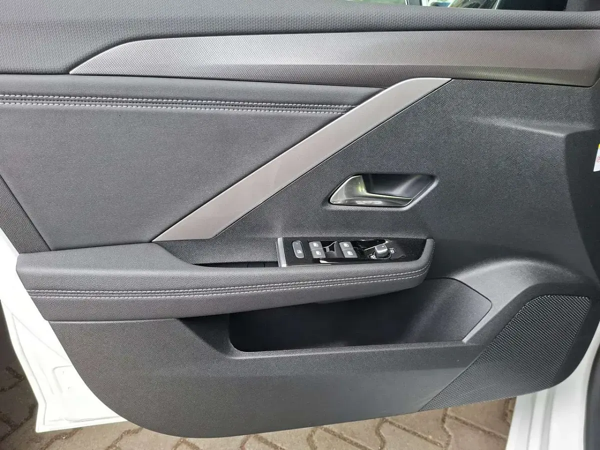 Gebraucht Opel Astra 131 PS (96 kW) 2025 White jade Kleinwagen