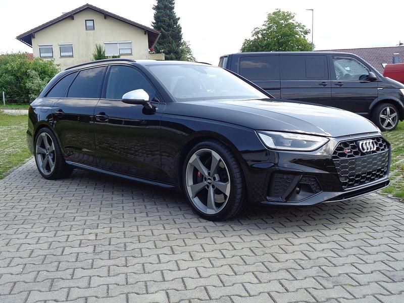 Gebraucht Audi S4 Comfort 347 PS (255 kW) 2020 Schwarz Kombi